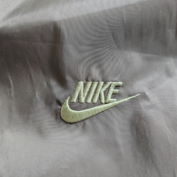 Nike Mens Green Sportswear Long Sleeve Full Zip Pockets Hooded Windrunner Jacket - Picture 8 of 12